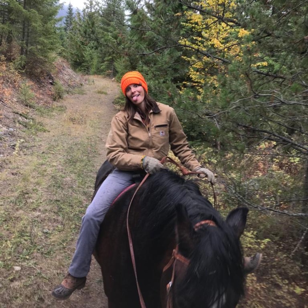 Meet your Posher, Rebecca